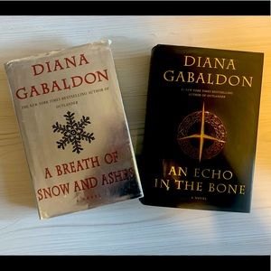 Hardcover editions of Outlander books 6 & 7